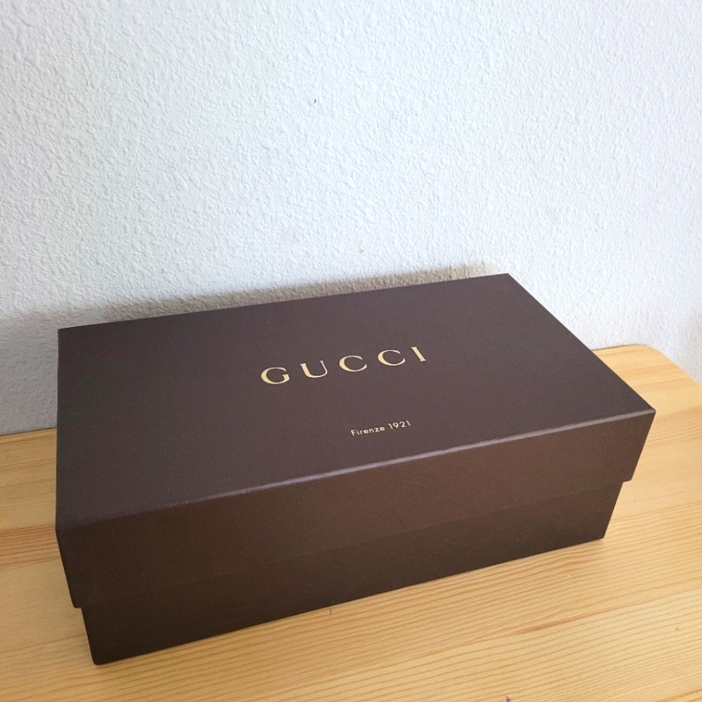 Original Gucci shoebox